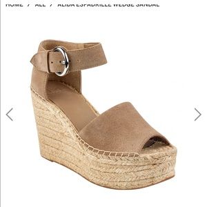 Marc Fisher nude wedges